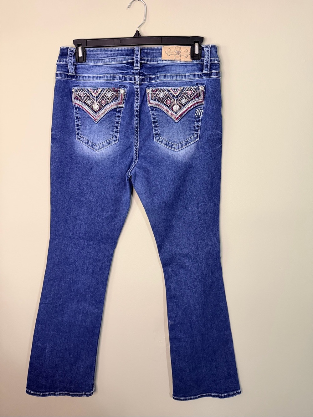 Gorgeous Vintage Miss Me Mid-Rise Boot Jeans Embellished Pockets 34” Inseam